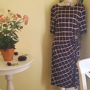 Chic Grid Pattern Dress